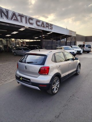 2011 Volkswagen Polo 1.6 TDI Cross - photo 2