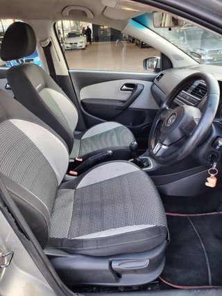 2011 Volkswagen Polo 1.6 TDI Cross - photo 4