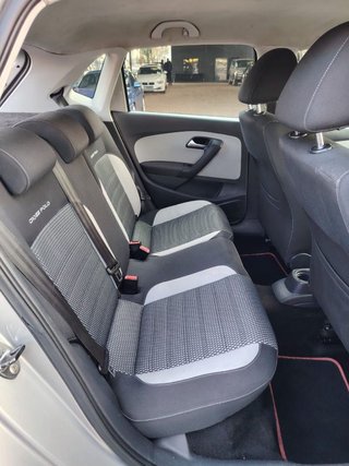 2011 Volkswagen Polo 1.6 TDI Cross - photo 5
