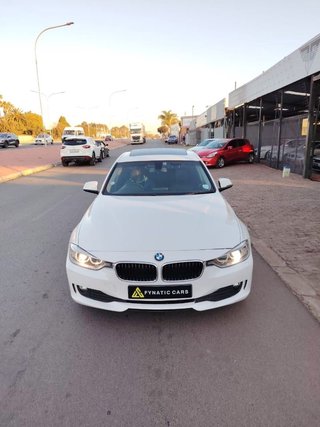 2014 BMW 3 Series 316i Sport - photo 2