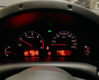 2012 Nissan Navara 2.5 dCi LE Auto Double-Cab - photo 6