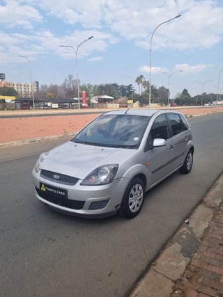 2007 Ford Fiesta 1.6i Ambiente 5-dr - photo 3