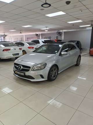 2017 Mercedes-Benz A-Class A 220d Urban Auto - photo 3