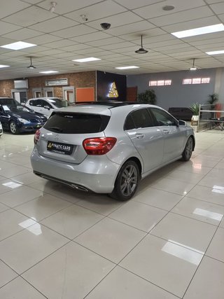 2017 Mercedes-Benz A-Class A 220d Urban Auto - photo 4