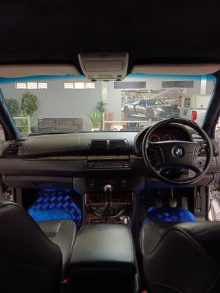 2002 BMW X5 3.0 - photo 4