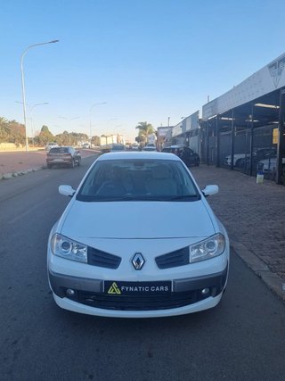2007 Renault Megane II 1.6 Dynamique 5-dr - photo 2