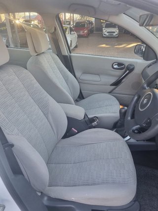 2007 Renault Megane II 1.6 Dynamique 5-dr - photo 5