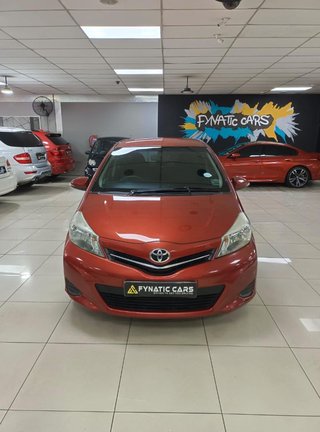 2013 Toyota Yaris 1.0 XI 5-dr - photo 2