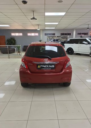 2013 Toyota Yaris 1.0 XI 5-dr - photo 5