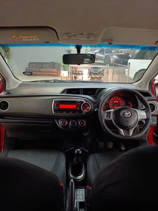 2013 Toyota Yaris 1.0 XI 5-dr - photo 4