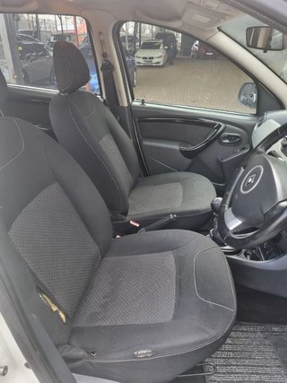 2014 Renault Duster 1.5 dCi Dynamique 4x4 - photo 4