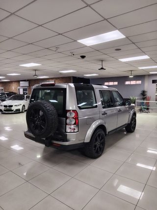 2011 Land Rover Discovery 4 3.0 TD | SD V6 SE - photo 1