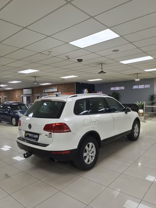 2011 Volkswagen Touareg 3.0 V6 TDI Auto Bluemotion - photo 1