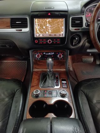 2011 Volkswagen Touareg 3.0 V6 TDI Auto Bluemotion - photo 5