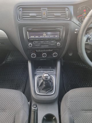 2011 Volkswagen Jetta VI 1.4 TSI Trendline - photo 7