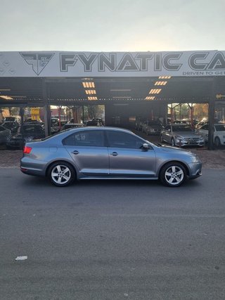 2011 Volkswagen Jetta VI 1.4 TSI Trendline - photo 3