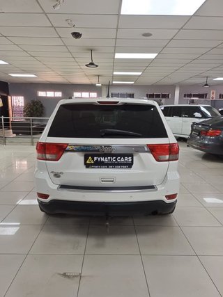 2011 Jeep Grand Cherokee 3.6 Overland - photo 5