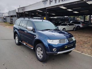 Mitsubishi Pajero Used vehicle for sale