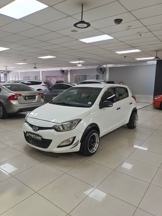 2012 Hyundai i20 1.4 Fluid - photo 3