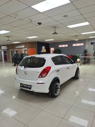 2012 Hyundai i20 1.4 Fluid - photo 1