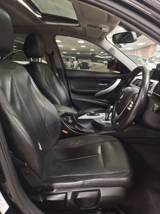 2013 BMW 3 Series 320i Auto - photo 2