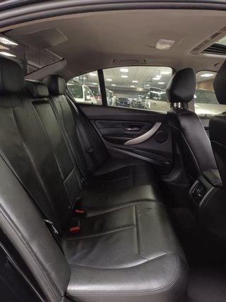 2013 BMW 3 Series 320i Auto - photo 3