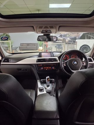 2013 BMW 3 Series 320i Auto - photo 5