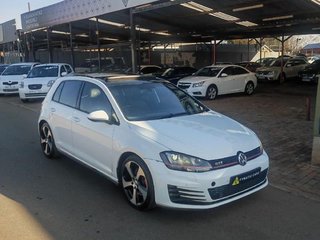 Volkswagen Golf Used vehicle for sale