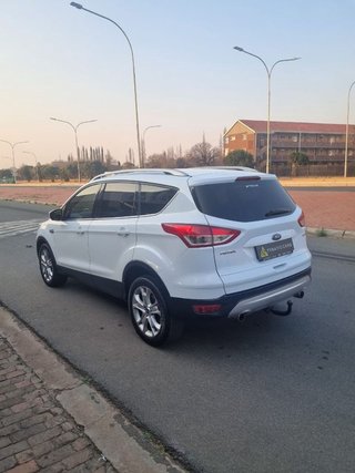 2014 Ford Kuga 2.0 TDCi Titanium AWD Auto - photo 5