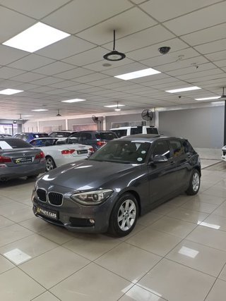 2016 BMW 1 Series 120i 5-dr Urban Line Auto - photo 3