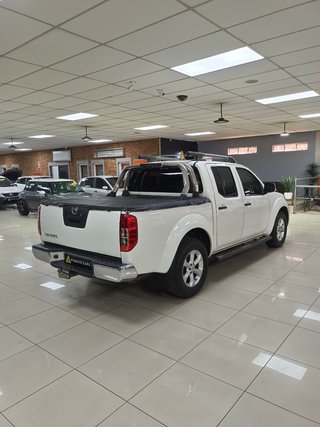 2012 Nissan Navara 2.5 dCi LE Auto Double-Cab - photo 1