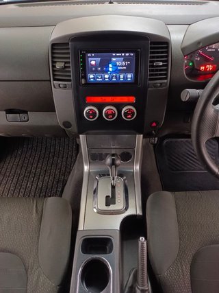 2012 Nissan Navara 2.5 dCi LE Auto Double-Cab - photo 5