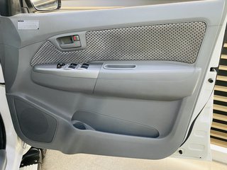2009 Toyota Hilux 2.5 D-4D RAIDER R/B P/U D/C - photo 2