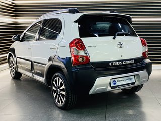 2020 Toyota Etios CROSS 1.5 Xs 5Dr - photo 7