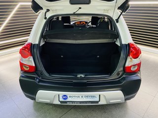 2020 Toyota Etios CROSS 1.5 Xs 5Dr - photo 9