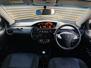 2020 Toyota Etios CROSS 1.5 Xs 5Dr - photo 6