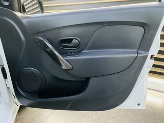 2020 Renault Sandero 900 T EXPRESSION - photo 2