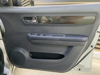 2009 Suzuki Swift 1.5 GLS - photo 2