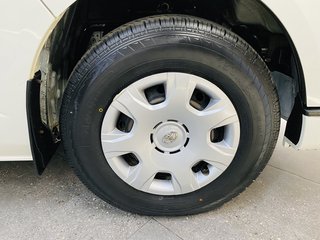 2018 Toyota Quantum 2.7 10 SEAT - photo 3