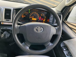 2018 Toyota Quantum 2.7 10 SEAT - photo 8