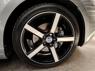 2012 Volvo V40 T3 ESSENTIAL - photo 9