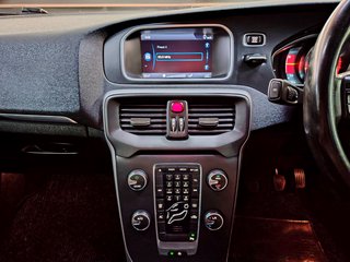 2012 Volvo V40 T3 ESSENTIAL - photo 2