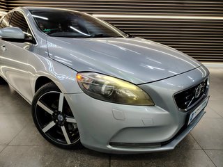 2012 Volvo V40 T3 ESSENTIAL - photo 18