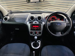 2014 Ford Figo 1.4 TREND - photo 6