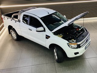 2015 Ford Ranger 3.2TDCi XLS 4X4 A/T P/U SUP/CAB - photo 4