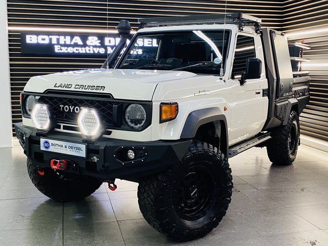 Toyota Land Cruiser Used vehicle for sale