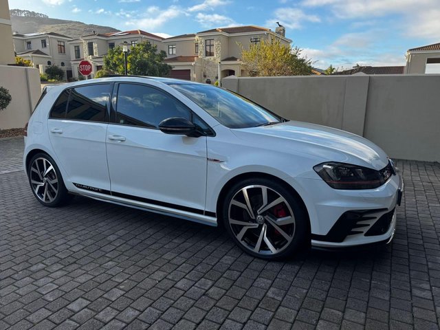 Volkswagen Golf Used vehicle for sale